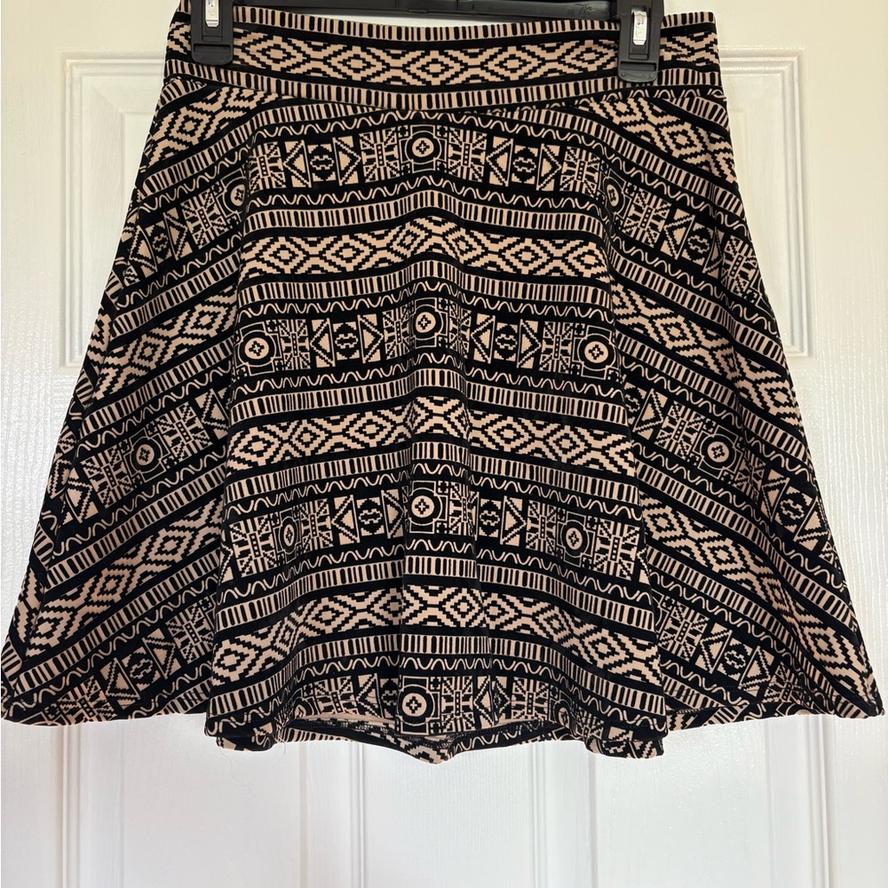 Charlotte Russe Women's Black and Tan Skirt